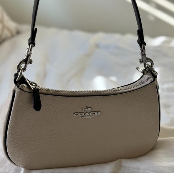 Coach Handbags - Coach Cream and Black Leather Shoulder Bag